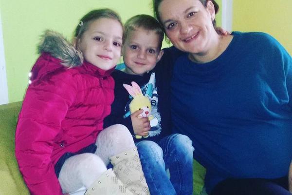 OVA MAJKA JE SRPSKA HEROINA: Dva puta je izbegla smrt, živi s CEREBRALNOM PARALIZOM i ČEKA TREĆE DETE