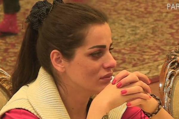 DINA SE RASPLAKALA! Ovog puta Baki B3 NIJE KRIVAC za njene SUZE! (FOTO)