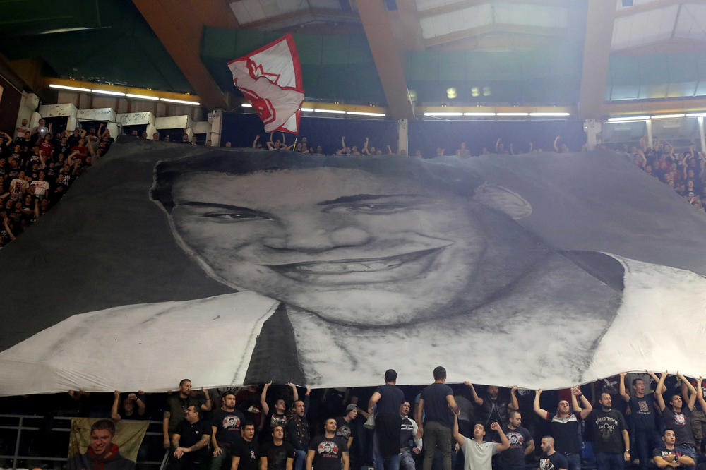 U PIONIRU - MUK: Delije razvile šetalicu sa likom Marka Ivkovića, a zatim je usledio neverovatan nalet emocija!