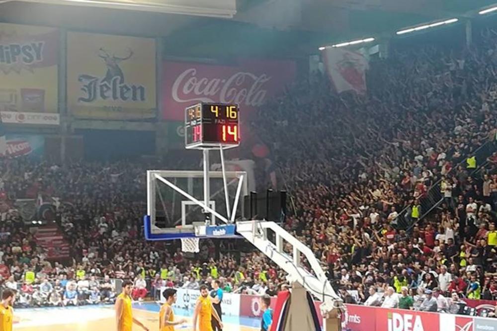 BAKLJADOM ZAPOČELI NAVIJANJE: Delije su stigle u Pionir i odmah podgrejale atmosferu!