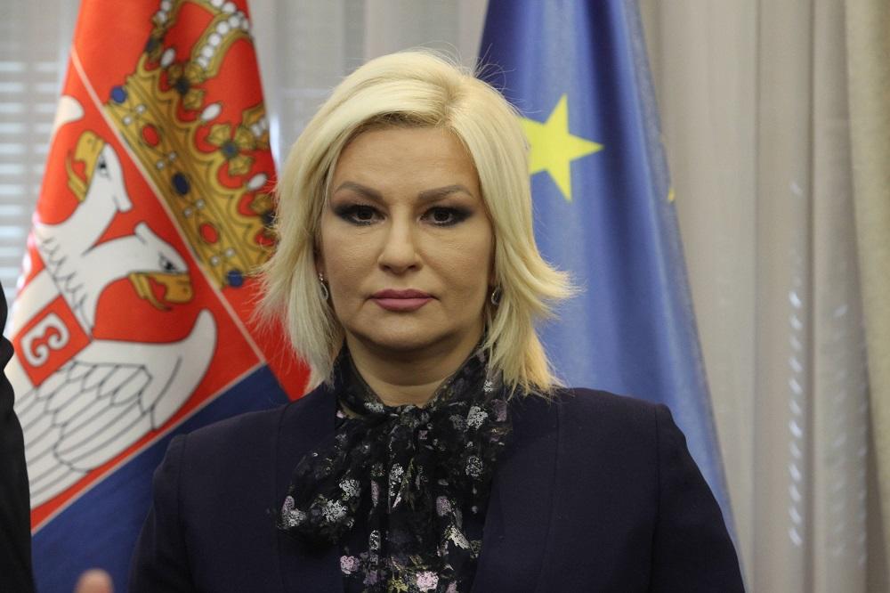 Zorana Mihajlović: Prvi ugovori za zamenu stolarije krajem avgusta