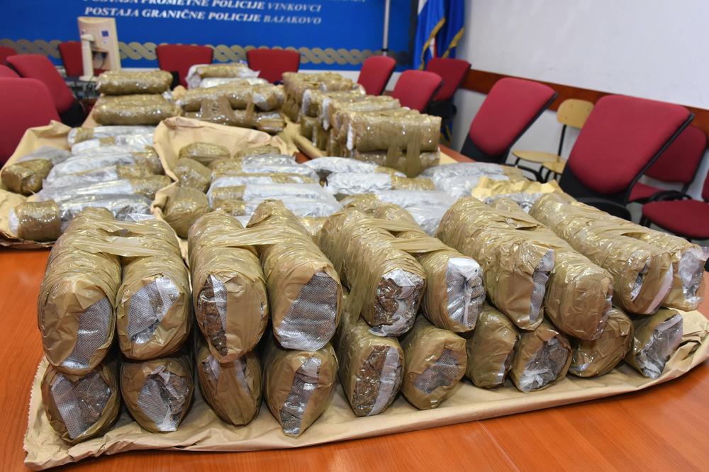 UHAPŠEN OTAC ČUVENOG HRVATSKOG FUDBALERA NA GRANICI SA SRBIJOM: Pokušao kolima da prebaci 75 kg marihuane!