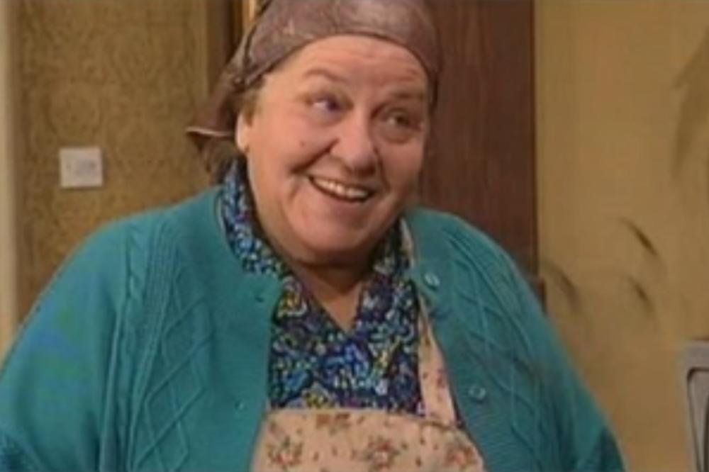 NIKAD NE BISTE POGODILI ZAŠTO SE BAKIN KOLAČ ZOVE BAŠ TAKO: U sve je UPLETENA čuvena RISKA, ovo je ISTINA (VIDEO)