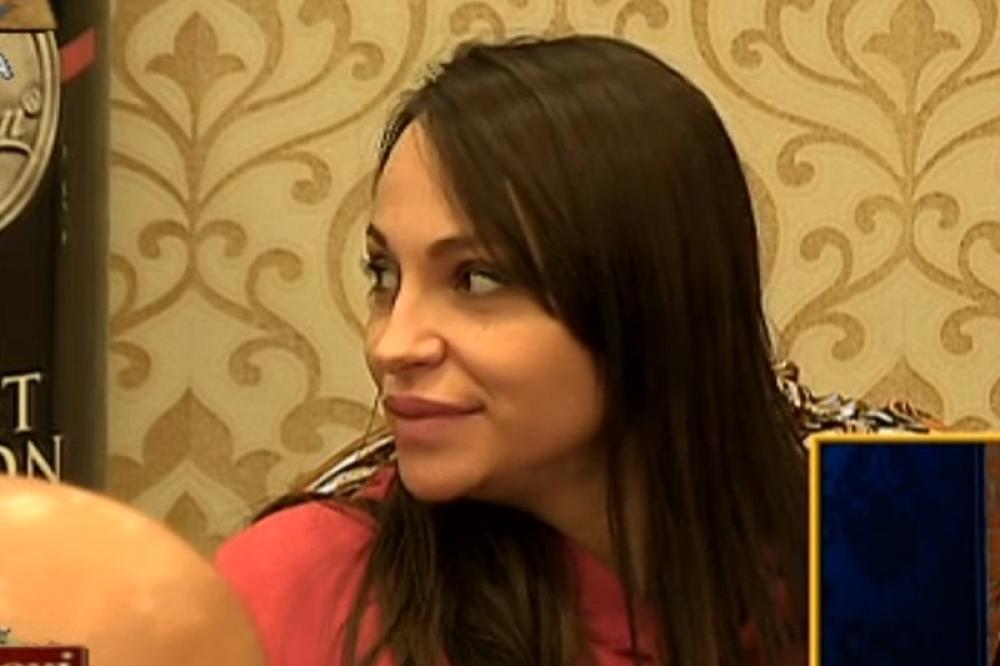 RUŽICA NAPUSTILA PAROVE I ODMAH OTIŠLA DA SE UDA! Rekla je DA poznatom fudbaleru u Italiji! (VIDEO)