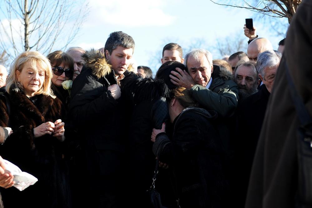 DA STVARNO RADE NE BI NUDILI BEDNIH 20.000 EVRA ZA UBICU OLIVERA IVANOVIĆA! Setra Nataša poslala potresnu poruku