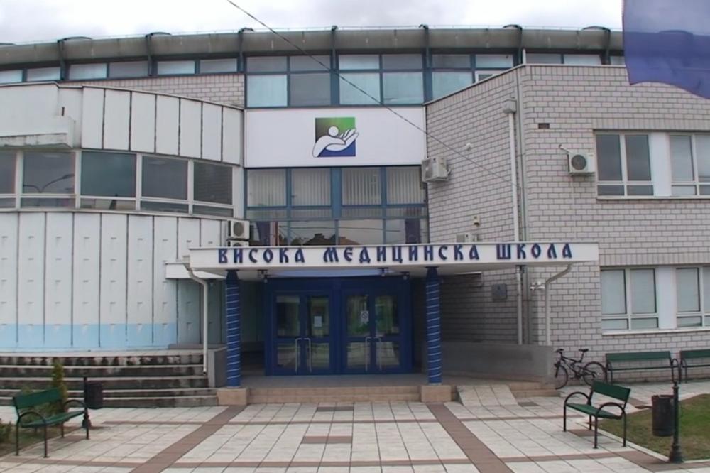 NEMAMO VEZE SA TIM! Nakon optužbi da finansiraju ESTRADNE PEVAČICE, oglasili su se iz VISOKE MEDICINSKE ŠKOLE!