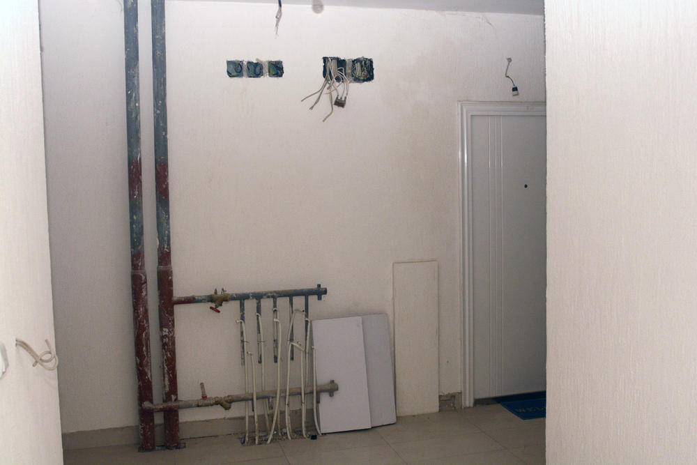 Unutrašnjost zgrade na Karaburmi, koja je u fazi završavanja  