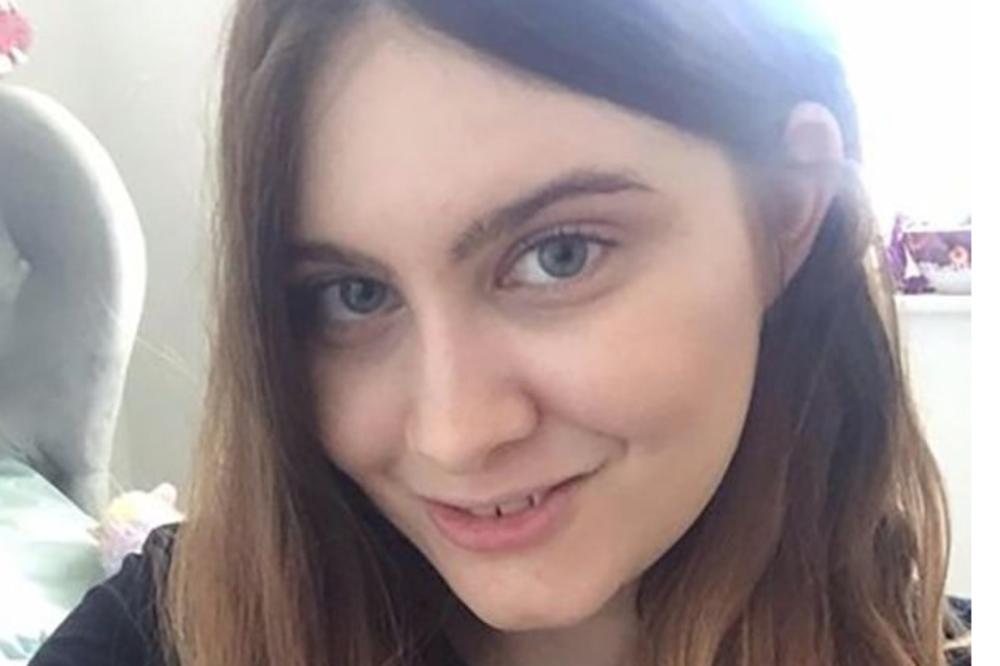 NJENE PORUKE OBIŠLE SU SVET: Prenosila dečku fudbalsku utakmicu putem poruka dok on ne stigne kući! RASTURILA JE!