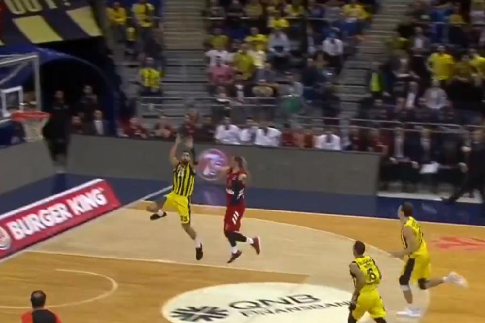 SAVRŠENSTVO KOŠARKE: Ono kad Delija s Grobarom odradi potez zbog koga se hvatamo za glavu!