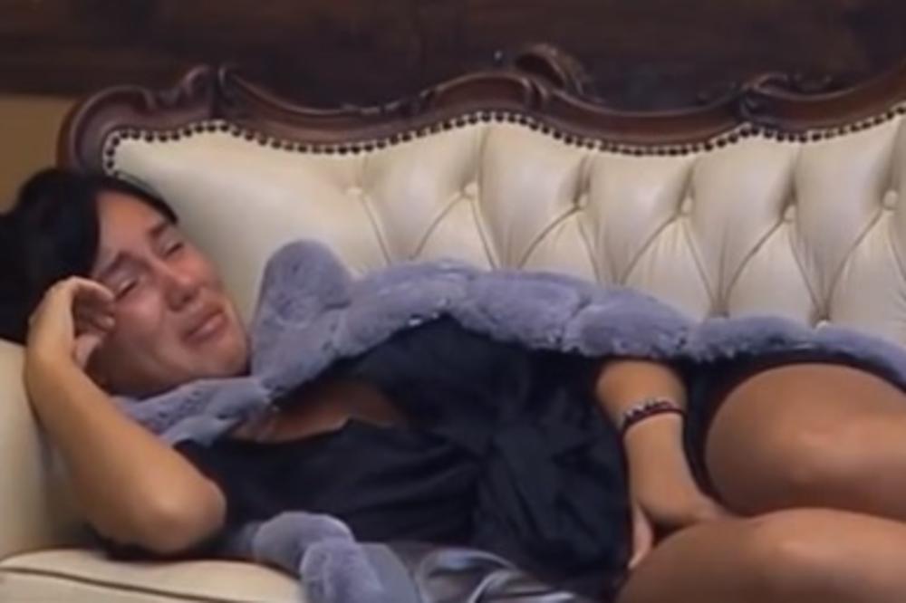 LUDA OD LJUBOMORE ZBOG LUNE ĐOGANI, ALEKSANDRA URLALA NA DAVIDA: Bezosećajno pseto, završili smo!