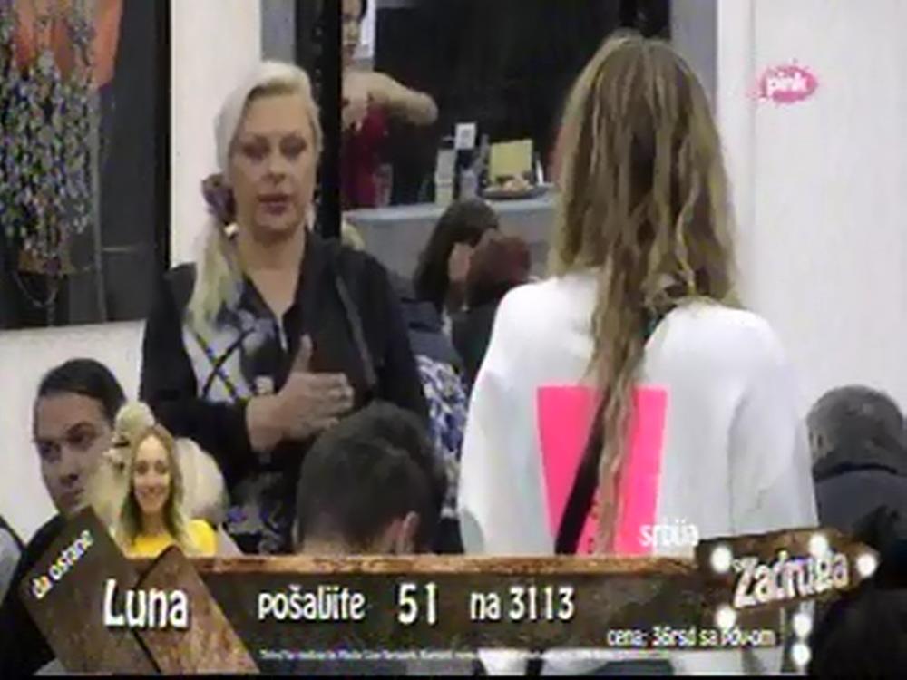 Postaje deo novog trougla  