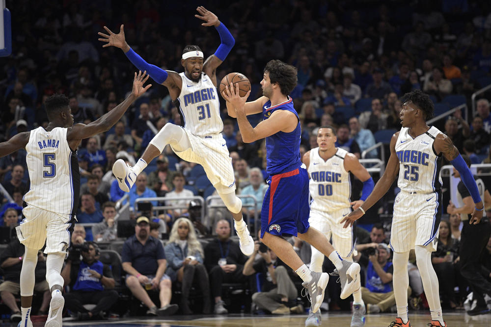 DA LI STE ZABORAVILI NA TEOVU MAGIJU? Vi možda i jeste, ali bitno je da on nije!