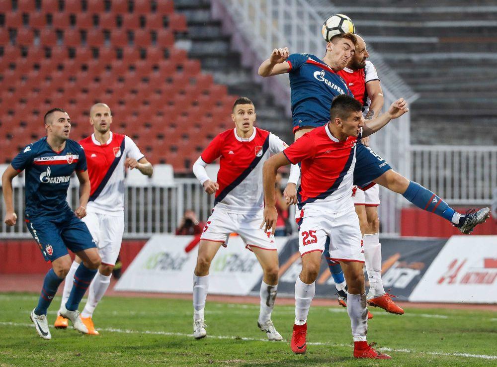 Milan Pavkov u skoku na meču protiv Proletera  