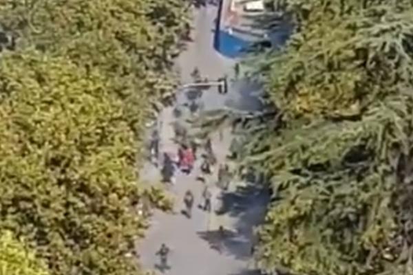 TUČA NAVIJAČA U BLIZINI STADIONA: Tri huligana završili u bolnici sa rasekotinama i modricama!