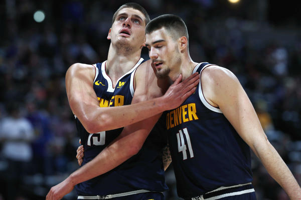 I KADA NE POGAĐA, NEŠTO SE DOGAĐA: Jokić izjednačio rekord karijere, Denver uništava sve pred sobom!