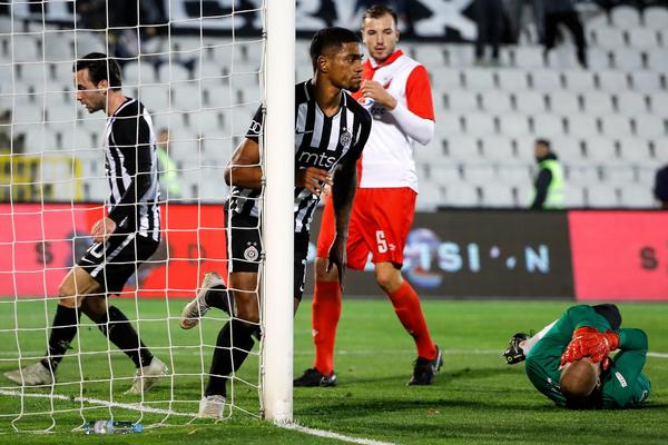 NESREĆNO SMO PROSULI BODOVE, ALI JOŠ SE IGRA: Napadač Partizana se ne predaje ni na ogromnih +13 u korist Zvezde!