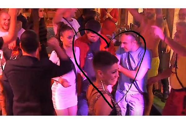 U VILI MEDINA BIVŠA DEVOJKA: Ne može da sakrije sreću jer je ponovo vidi! (FOTO)