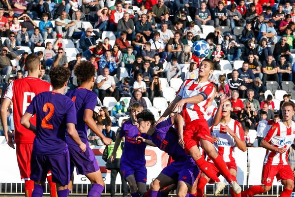 ZVEZDA DOMINIRA TRANSFER PIJACOM: Crveno-beli potpisali Kokezinog talentovanog golmana!