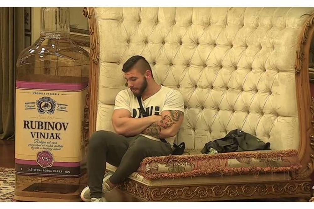 BENJAMIN SE VRAĆA U VILU PAROVA? Ali pre toga mora da otplati veliki dug!