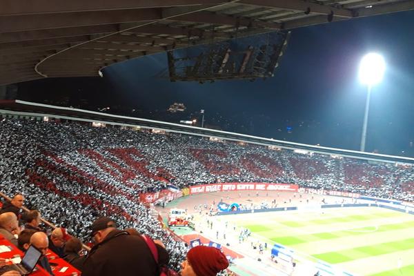 MARAKANA ZASTRAŠUJE! Kolumnista najvećeg britanskog lista ne veruje šta je video u Beogradu u utorak uveče!