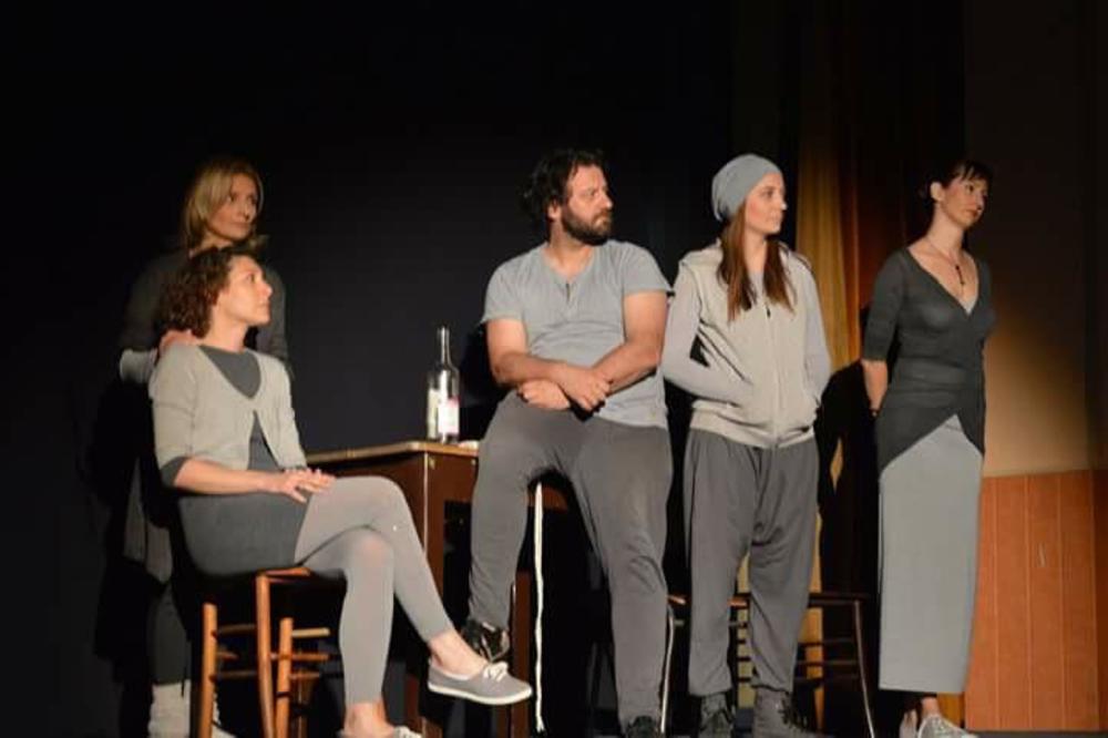 Predstava DAR u Akademiji 28