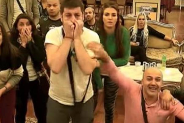 NASTALA OPŠTA LUDNICA U VILI: Produkcija omogućila učesnicima da vide GOLOVE ZVEZDE, ovakav TRANS još nismo videli!