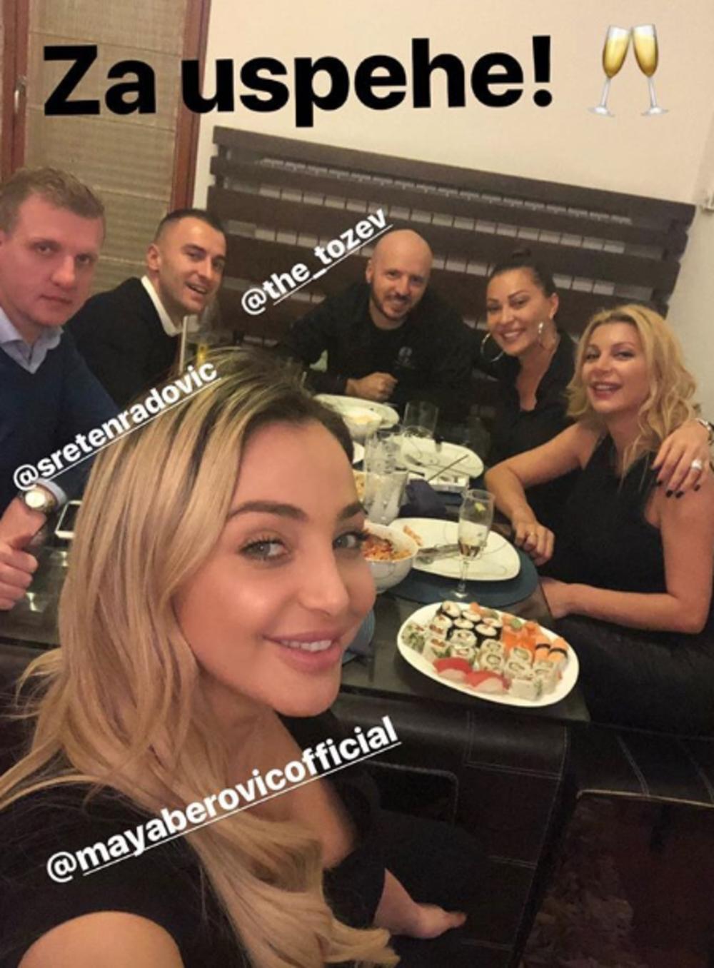 U društvu prijatelja 