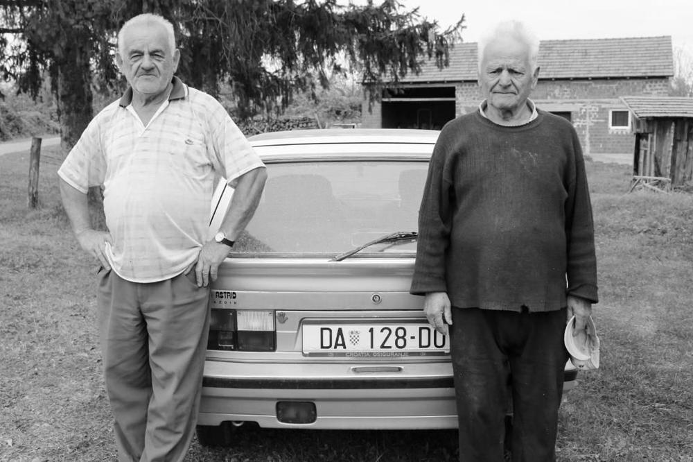 NEKADA SU STOKU TRAMPILI U ZAMENU ZA STRUJU, danas ne mogu ni to: Srbi povratnici žive u MRAKU HRVATSKE, u 21 veku!