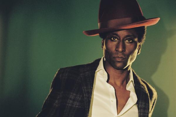 Nigerijska blufank legenda Kezaja Džons stiže u Beograd!