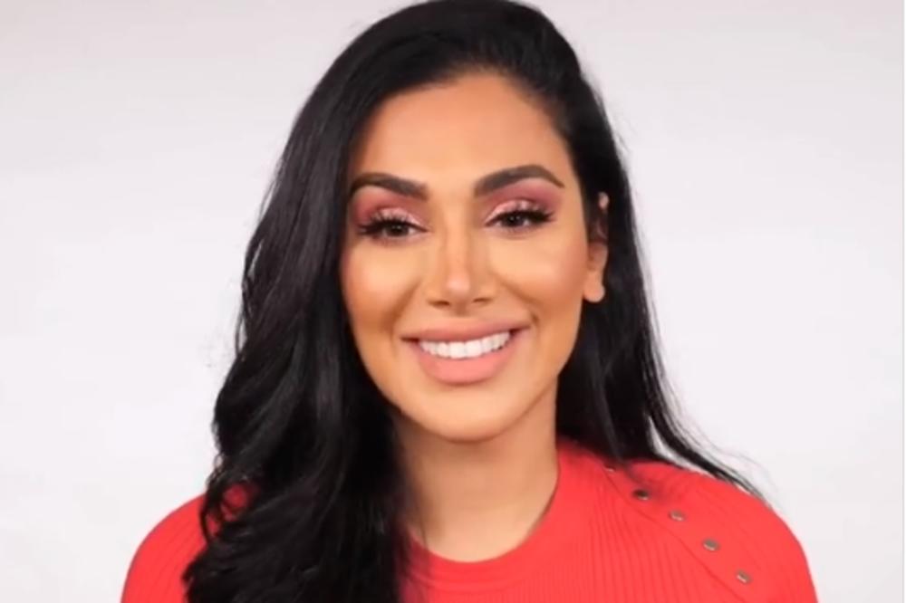 UZMITE PLASTIČNU FLAŠU I FEN: Poslušajte njen savet i više nikada nećete dati pare FRIZERU (VIDEO)