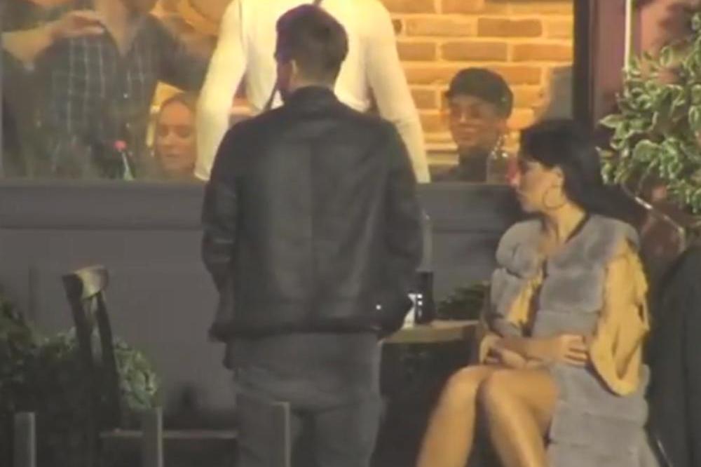 S ALEKSANDROM SEDI, A LUNU POGLEDOM TRAŽI: David se odao, ne može da sakrije EMOCIJE! Subotićka u paklu! (VIDEO)