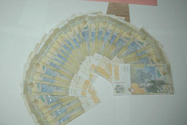 ALBANCI NA KOSOVU SVE ČEŠĆE KORISTE DINAR: Veliki povratak srpske valute!