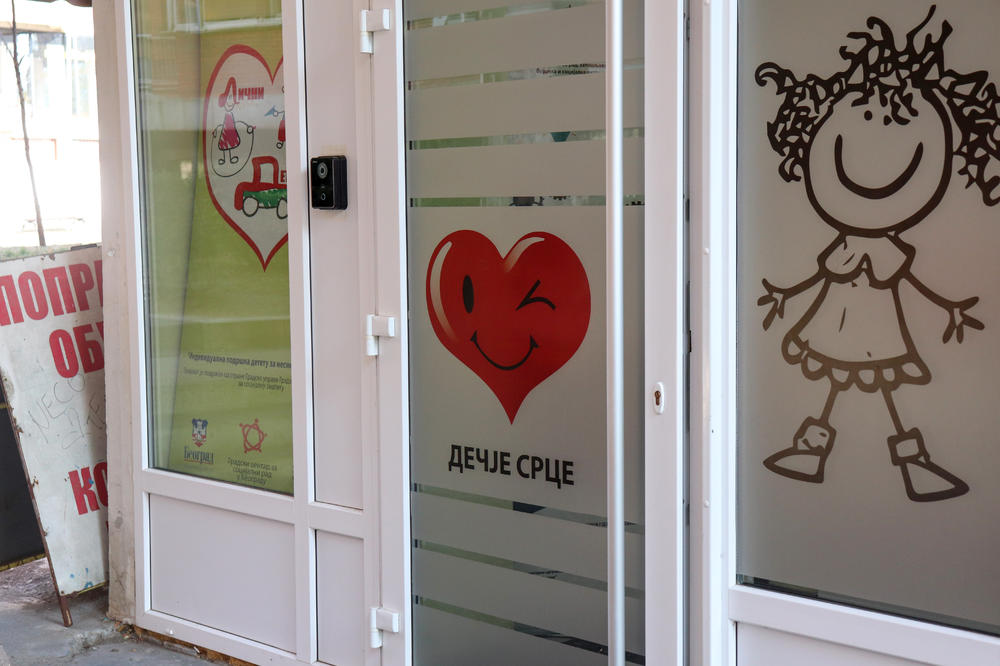 NAJRUŽNIJA PRIČA U SRBIJI U 2018: Opljačkali decu sa smetnjama u razvoju, sad NEMAJU PARE ZA BORAVAK U KAMPU (FOTO)