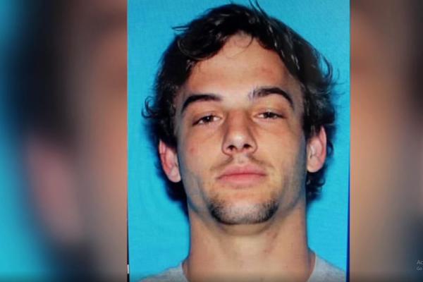 U GAĆAMA JE PROPAO KROZ PLAFON: Lopov bez pantalona usred provale počeo da radi nešto UŽASNO