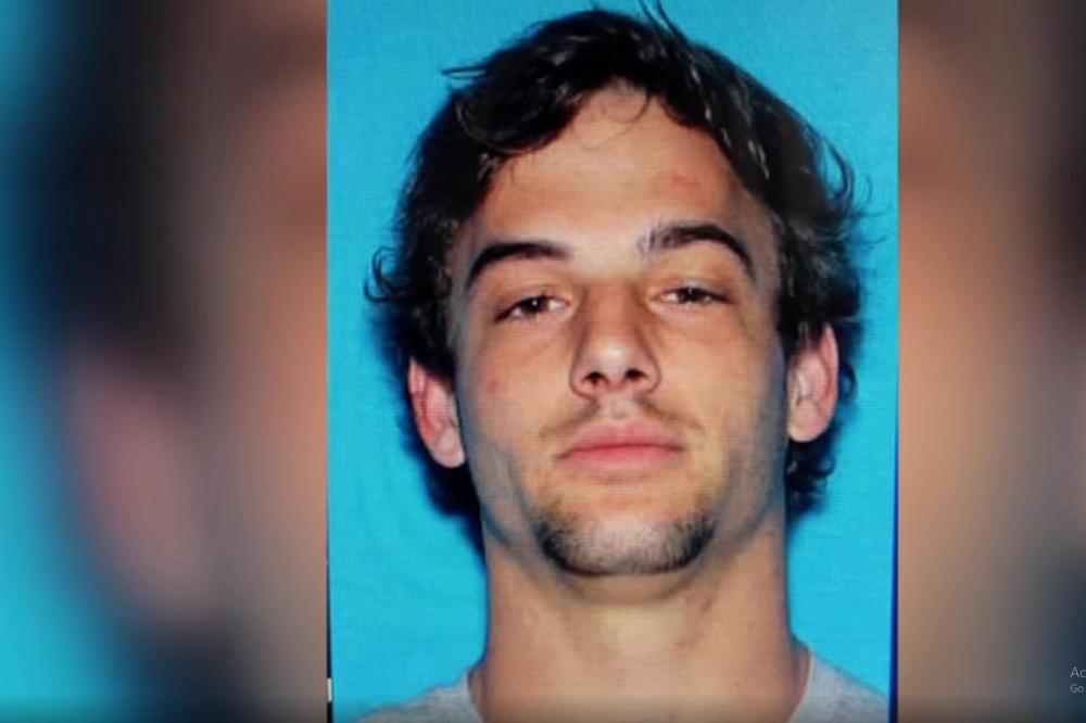 U GAĆAMA JE PROPAO KROZ PLAFON: Lopov bez pantalona usred provale počeo da radi nešto UŽASNO