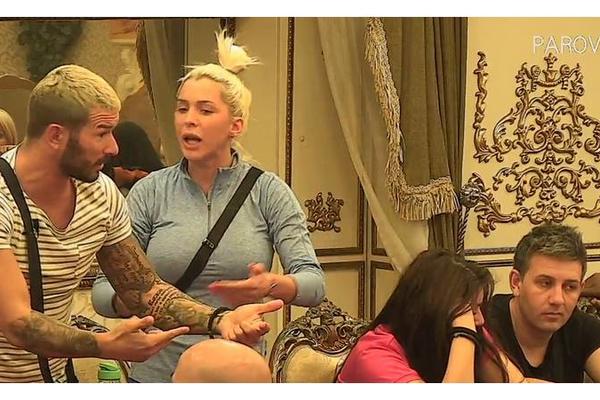 U PAROVIMA HITAN KUĆNI SAVET: U vili vlada stravična nehigijena! Alarmantno je stanje!