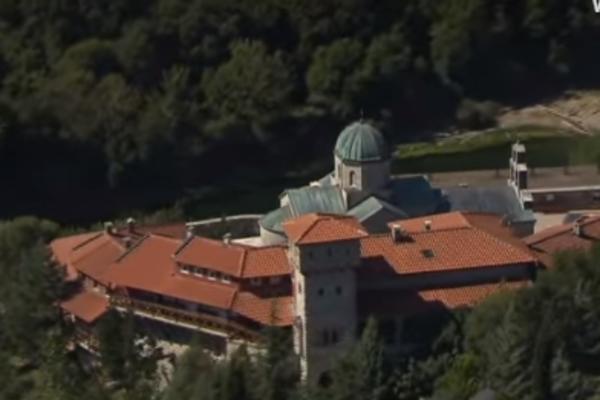 MILICA RAKIĆ VEČNO ŽIVI U MANASTIRU TREBINJA! Njenu fresku blagoslovio je patrijarh Pavle, a strancima smeta?!