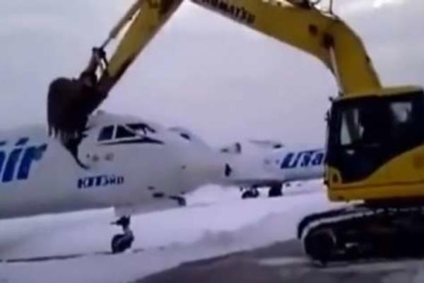 DOBIO OTKAZ, PA REŠIO DA UZME PRAVDU U SVOJE RUKE! Bivši radnik šefovima napravio PAKAO OD ŽIVOTA! (VIDEO)