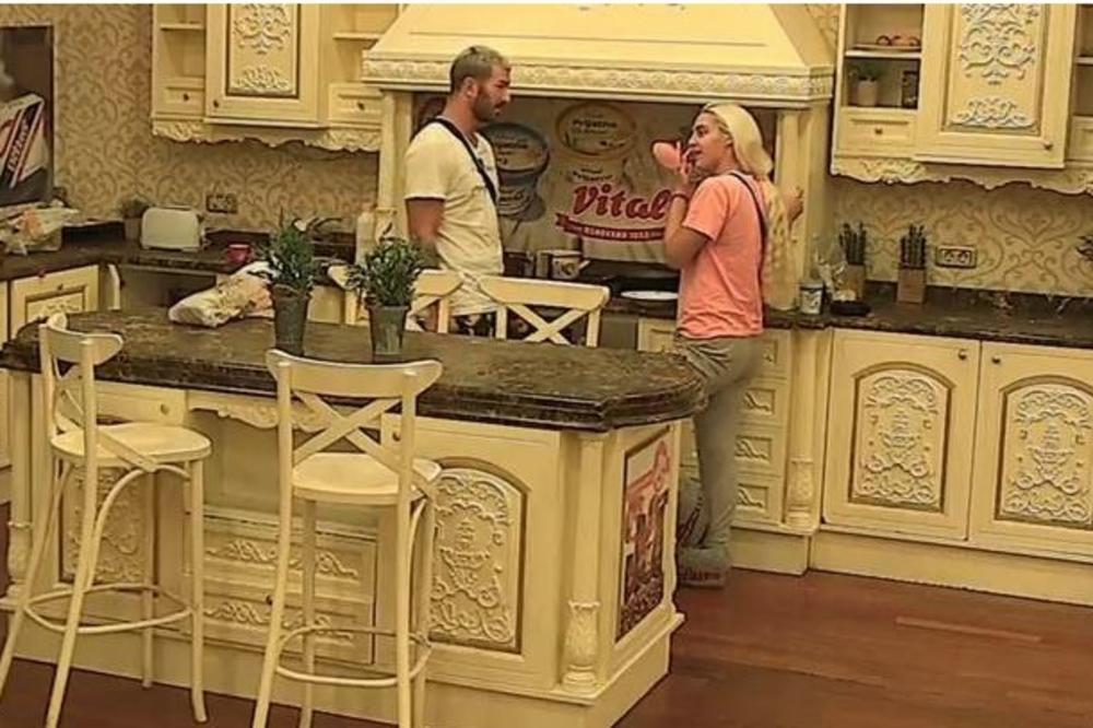 LAKIĆ I COKA PRIŽELJKUJU BEBU: Imam osećaj da ćemo postati roditelji!