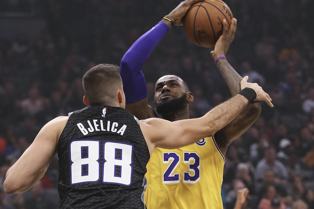 CRNA NOĆ ZA SRBE: Bobiju 0,3 sekunde, Teodosić ni toliko! Bogdanović i Bjelica ukupno osam poena, Lebron ih razbio!