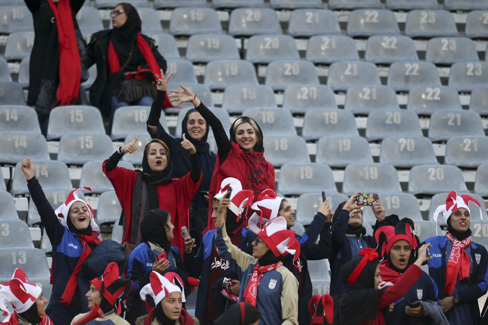 37 godina Iranke su čekale da gledaju fudbal uživo  