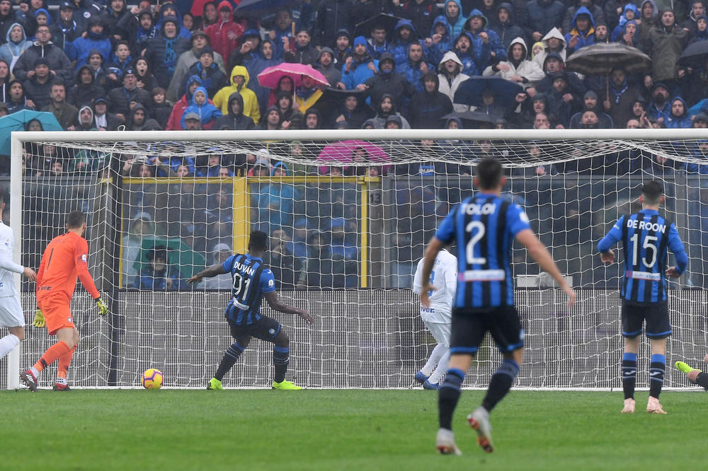 MOGLA JE DA PUKNE PETARDA: Fudbaler Atalante je poneo titulu za promašaj godine!