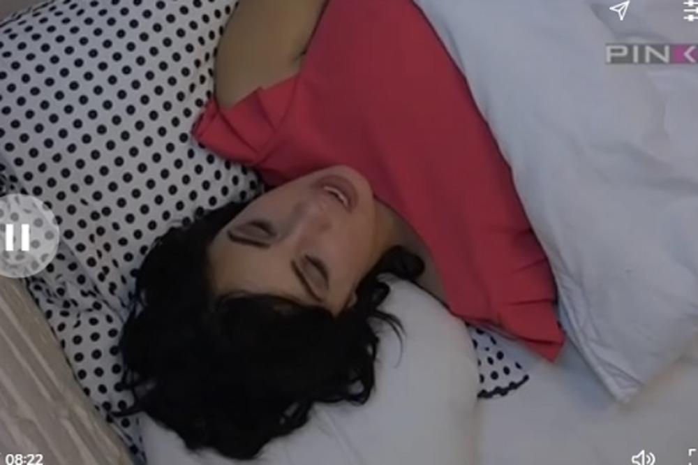 ALEKSANDRA ĆE NA KRAJU ZAVRŠITI U LUDNICI: Karađorđe pokušao da je smiri, ona ga OPTUŽILA za jezivu stvar! (VIDEO)