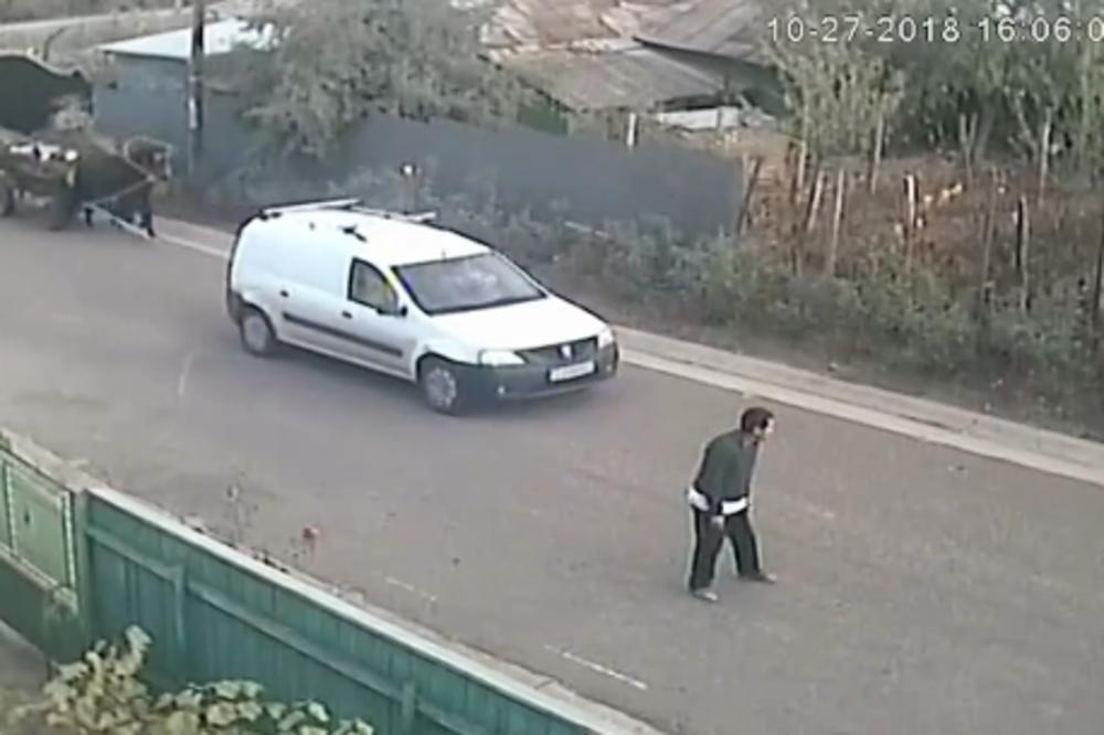 NIŠTA VAM NEĆE BITI JASNO! Ovo je definitvno NAJSMEŠNIJA saobraćajna nesreća koju ćete videti (VIDEO)