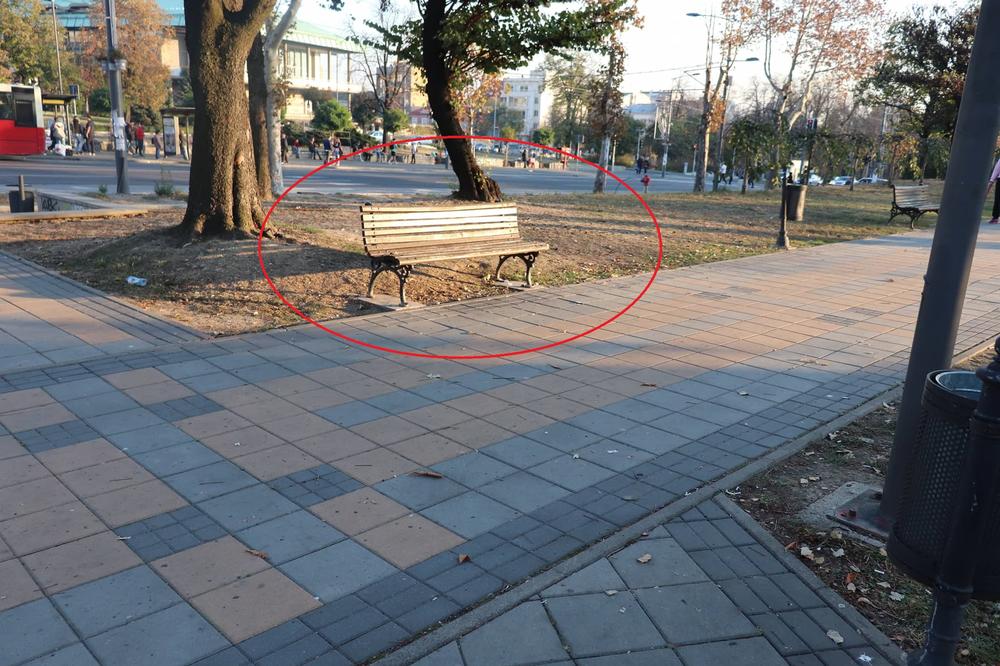 PORED OVE KLUPICE JE USRED BELA DANA UMRLA DEVOJKA (25)! Hitna pomoć pokušala da je oživi, ALI UZALUD! (FOTO)