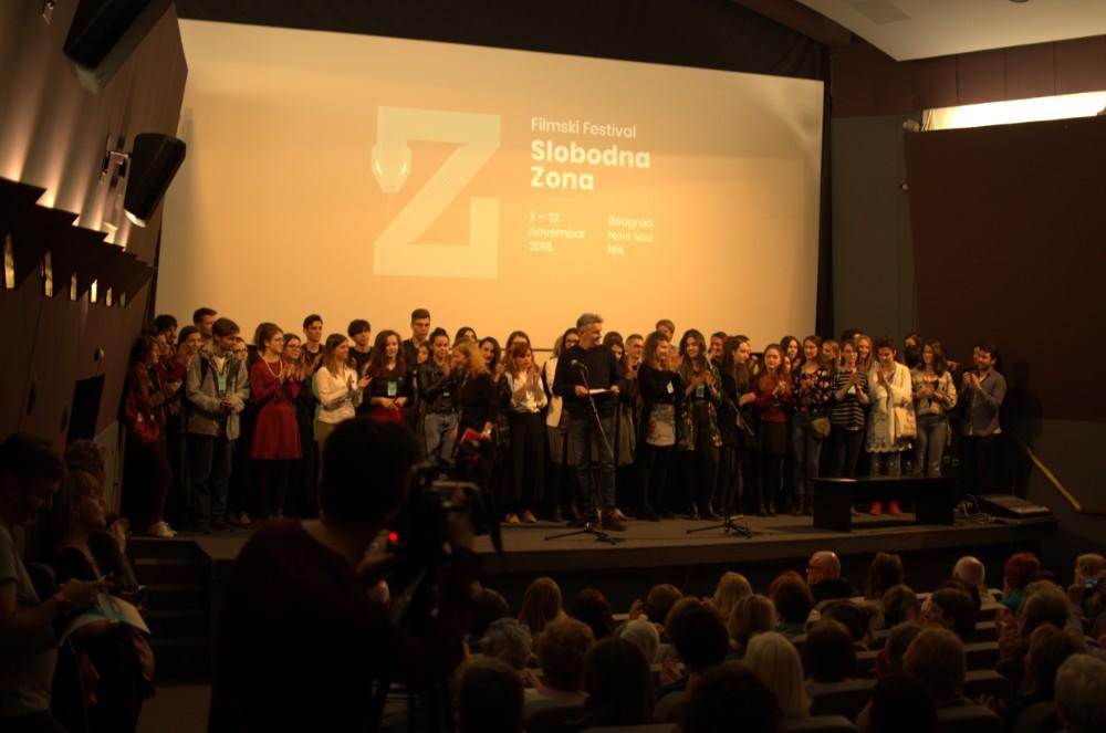 Volonteri i tim SZ na bini  