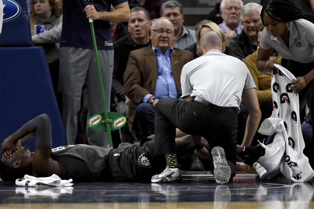 STRAVA U MINEAPOLISU: Horor povreda igrača Bruklina! Saigrači plakali, protivnici se hvatali za glavu! U HALI MUK!