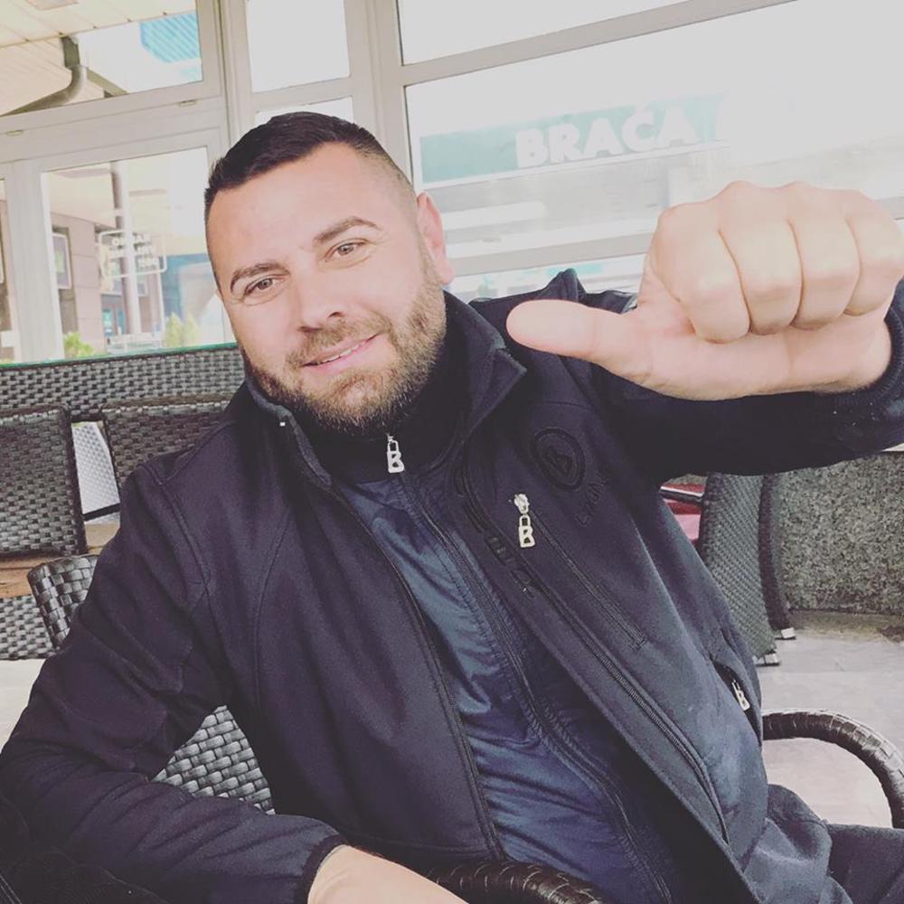 Alija Lokvančić, Rialdin bivši suprug  