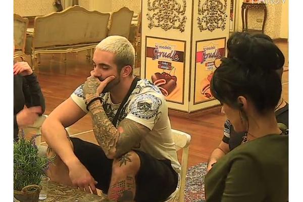 JAVILA SE BOŽINA BIVŠA DEVOJKA, UČESNIK PAO U TRANS: Anđela otkrila detalje njihovog susreta