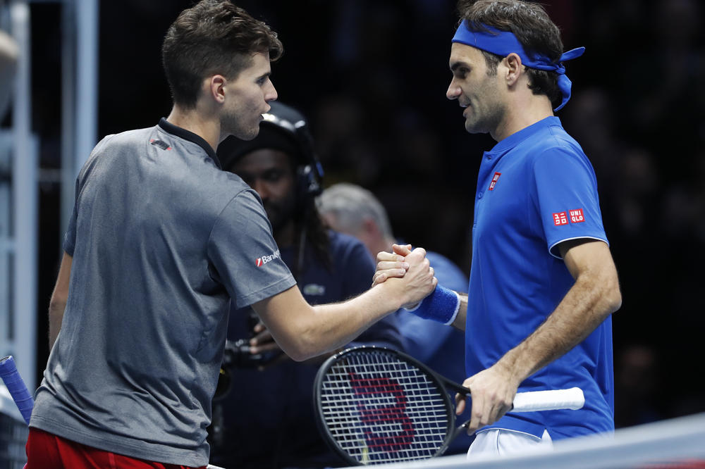 OPORAVIO SE OD POČETNOG KIKSA: Federer odučio Tima od tenisa i ostao u igri za polufinale!